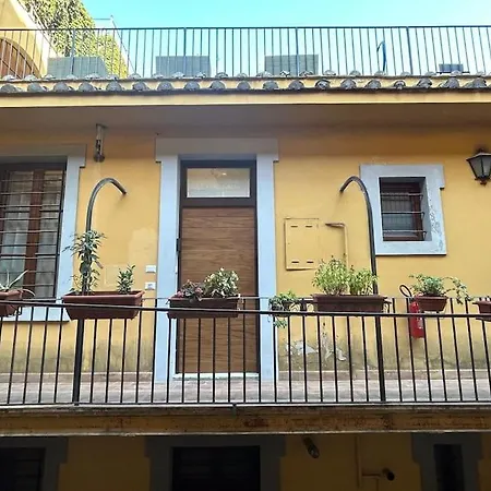 Domus Campo De Fiori דירה *